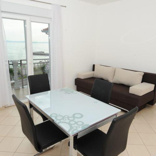 Apartmani Ivo Podstrana Luaran gambar
